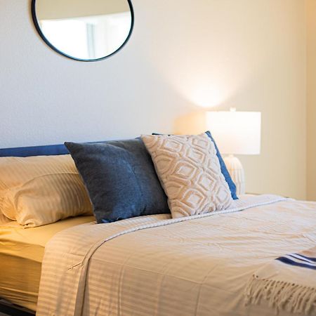 Luxurious Apartment With The Marina View Los Angeles Exteriör bild